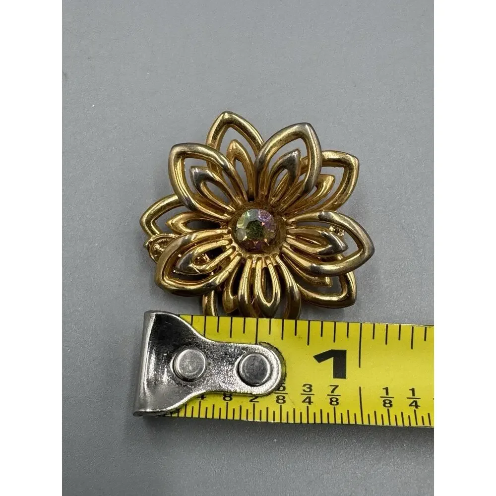 Vintage Flower Shaped Gold Colored Lapel Pin Brooch